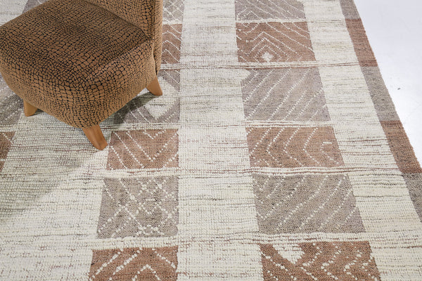 Tavsot, Nomad Collection, Natural Rust - detailed border and fringe