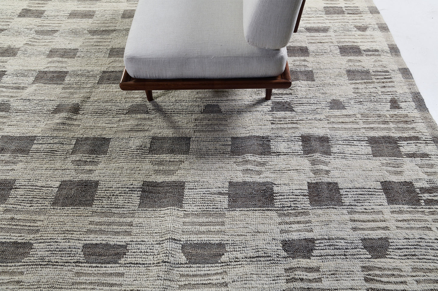 Fisilda, Nomad Collection, Ivory Natural - full length showing color variation [#3]