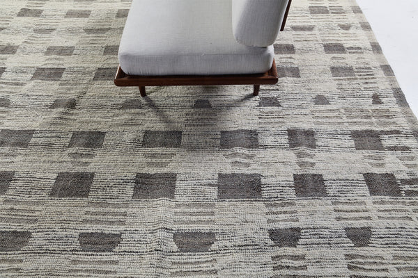 Fisilda, Nomad Collection, Ivory Natural - full length showing color variation [#3]