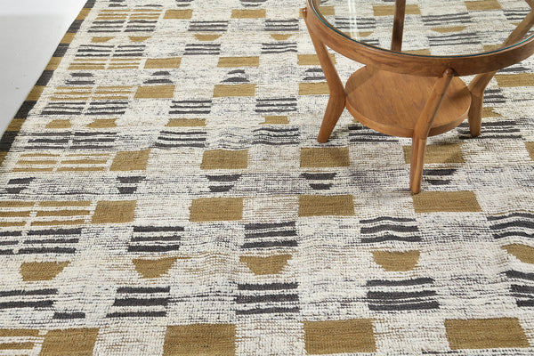 Fisilda, Nomad Collection, Orange Spice - styled in room setting