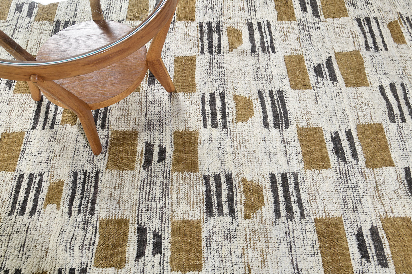 Fisilda, Nomad Collection, Orange Spice - close-up of weave texture and pile