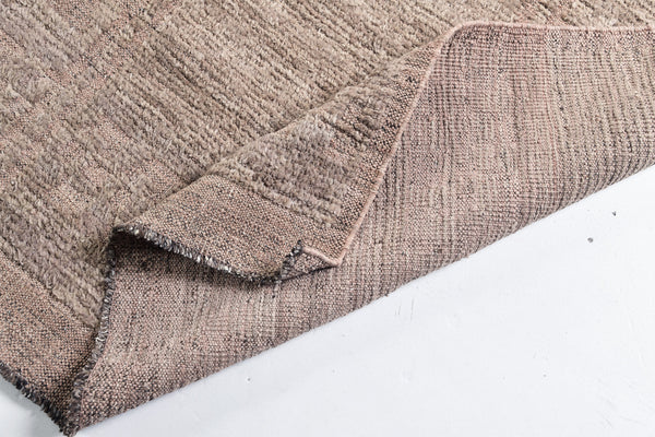 Meddur, Nomad Collection, Brown Clay - full length showing color variation