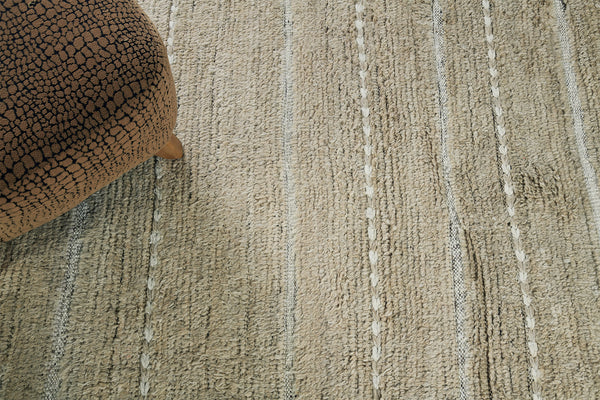 Abrolhos, Haute Bohemian, Wheat - close-up of weave texture and pile [#2]