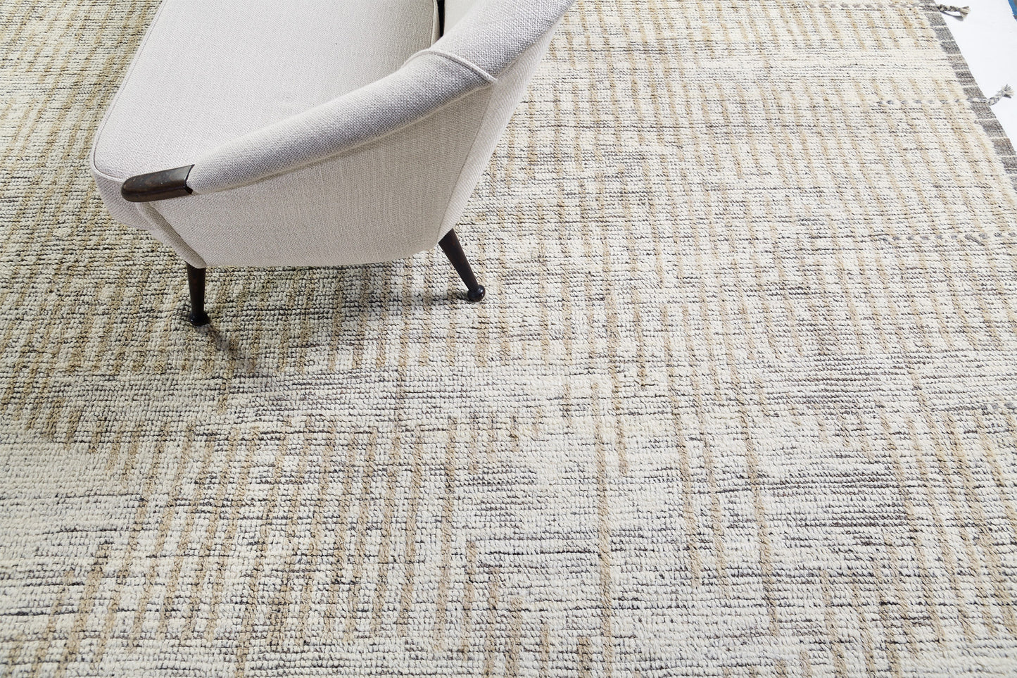 Carcal, Haute Bohemian, Ivory Natural - detailed border and fringe