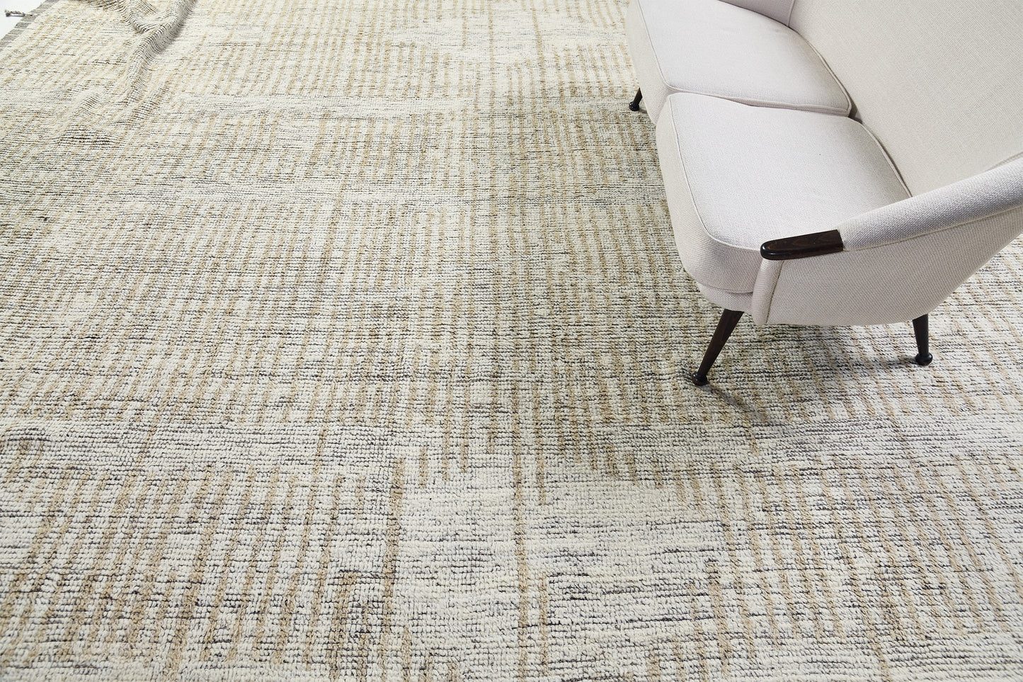 Carcal, Haute Bohemian, Ivory Natural - close-up of weave texture and pile