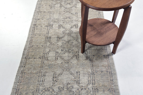 Lopnor Runner, Domicile Collection, Spring Rose