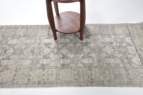 Lopnor Runner, Domicile Collection, Spring Rose