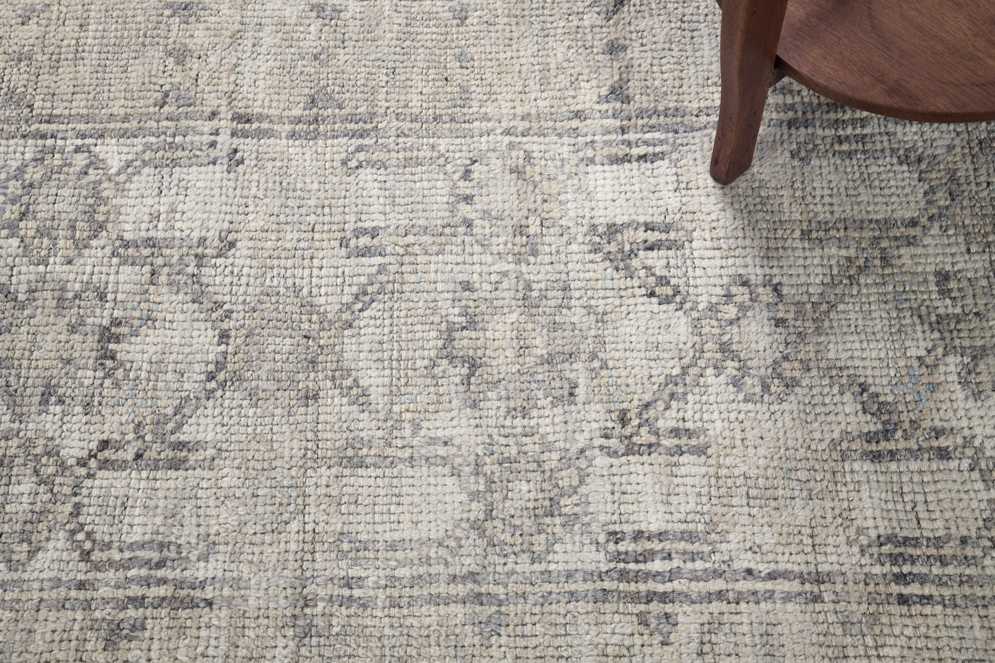Lopnor Runner, Domicile Collection, Spring Rose