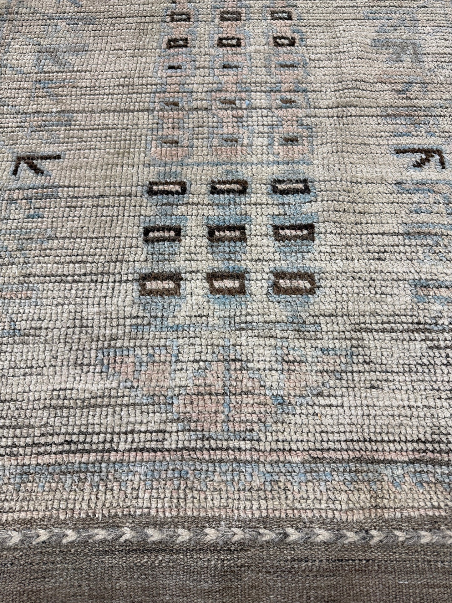 Kazak Runner Seasons, Domicile Collection