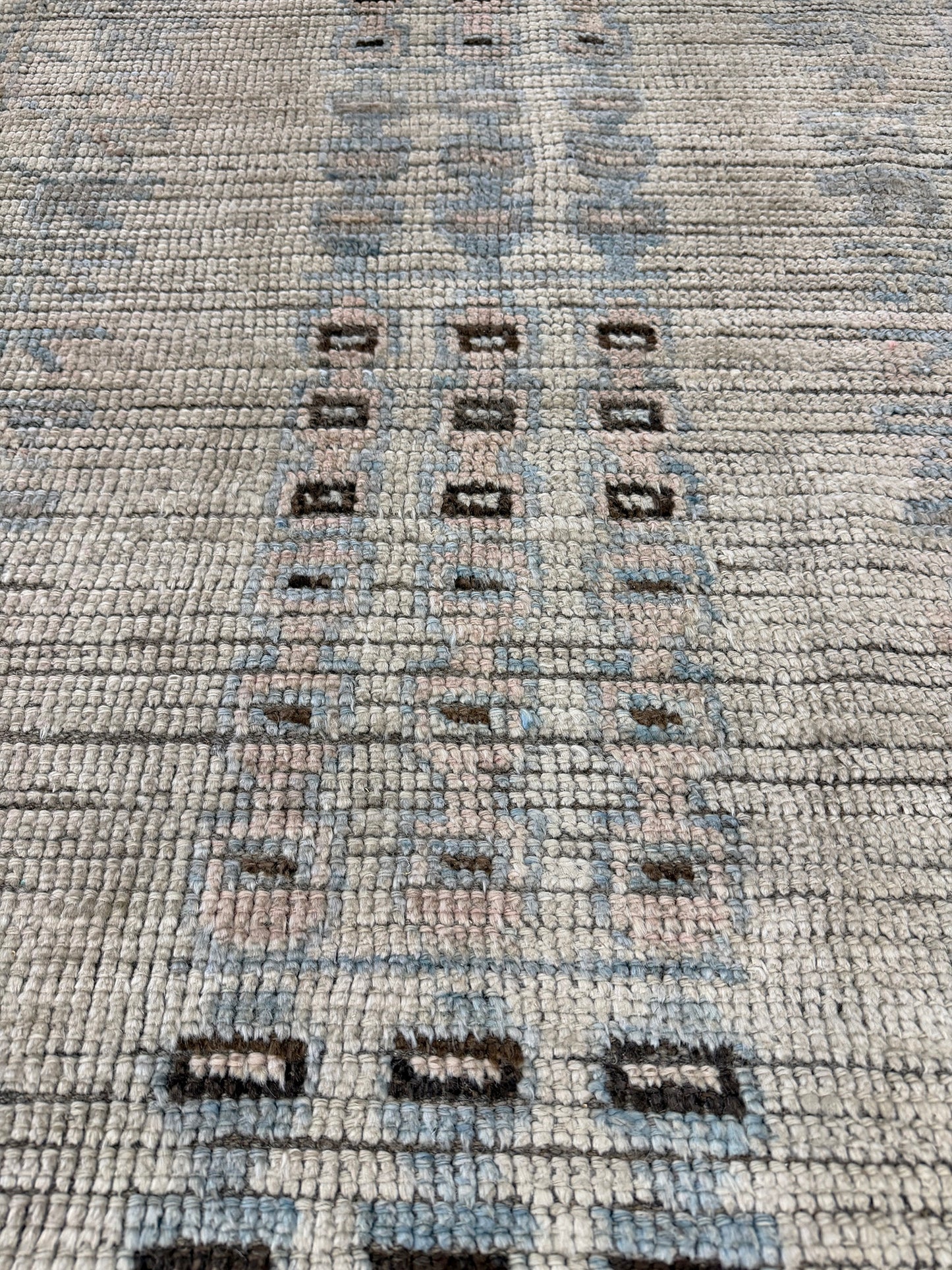 Kazak Runner Seasons, Domicile Collection