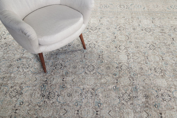 Antique Persian Mahal - close-up of weave texture and pile [#9]
