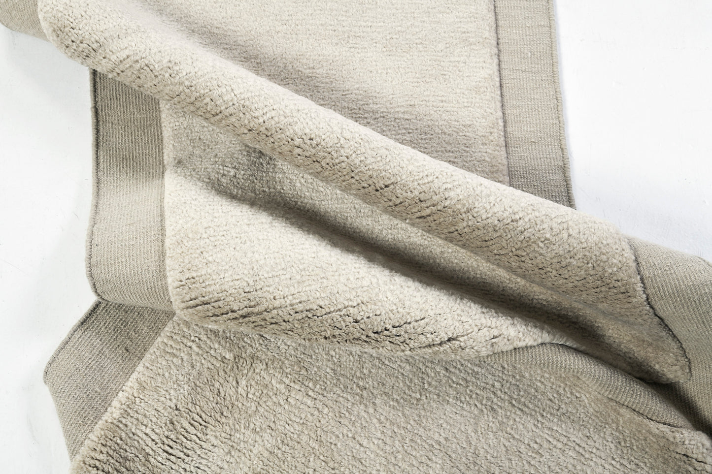 Lumi Runner by Jenni Lauri, Beige