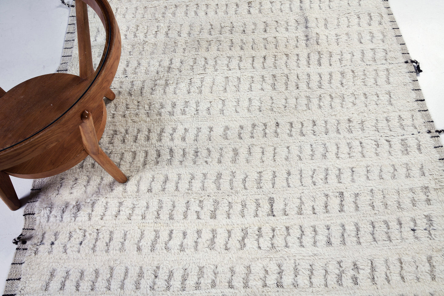 Barguzin Runner, Haute Bohemian, Ivory