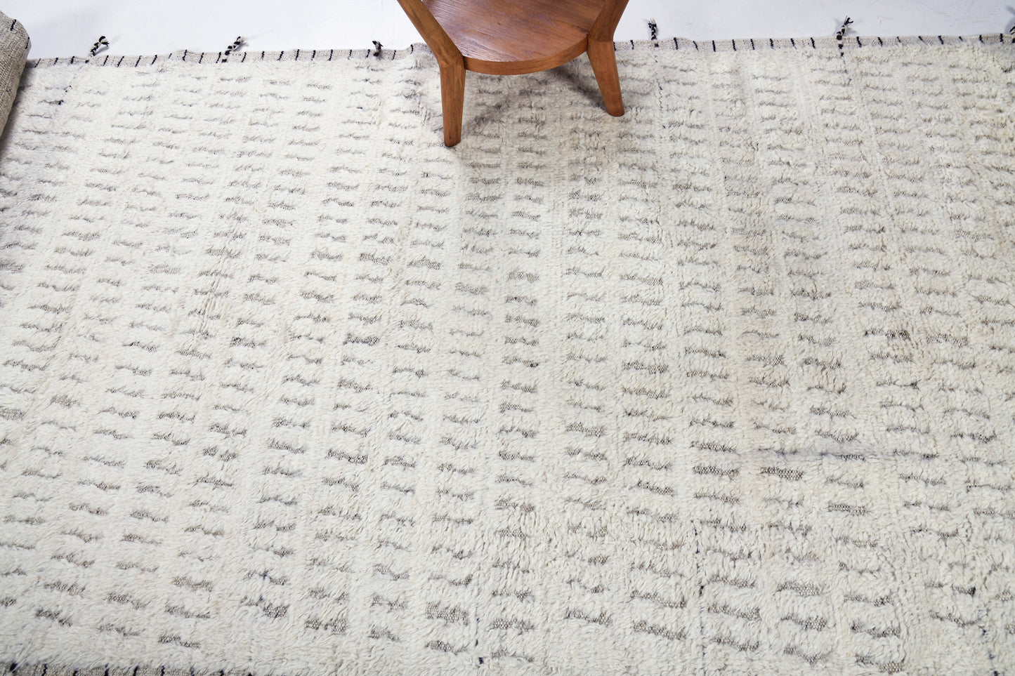 Barguzin Runner, Haute Bohemian, Ivory