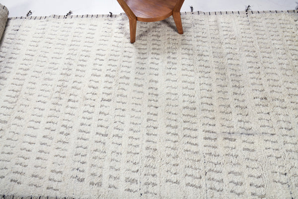 Barguzin Runner, Haute Bohemian, Ivory