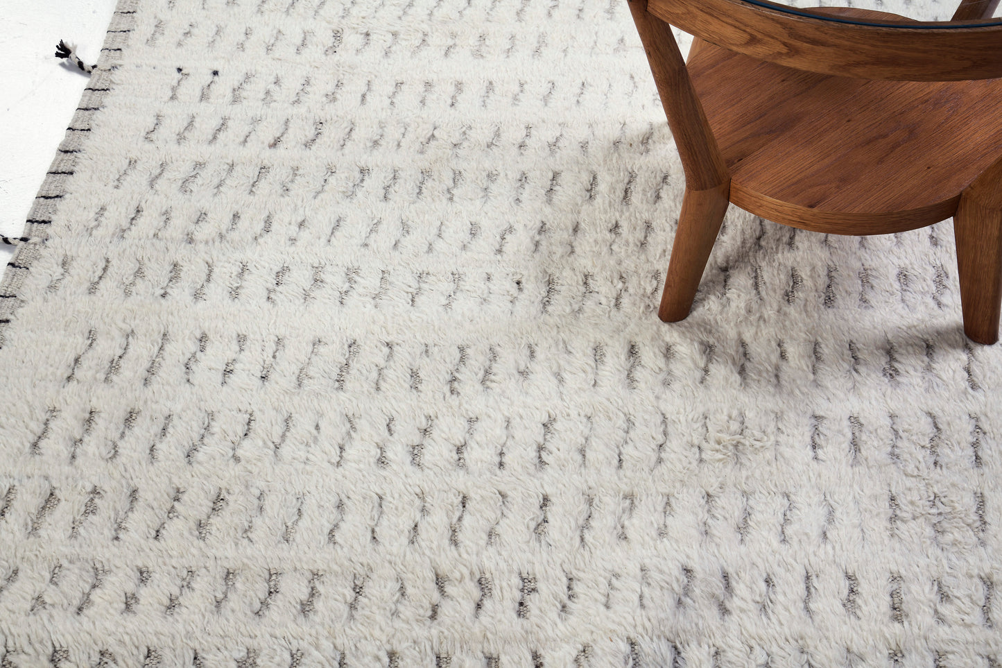 Barguzin Runner, Haute Bohemian, Ivory