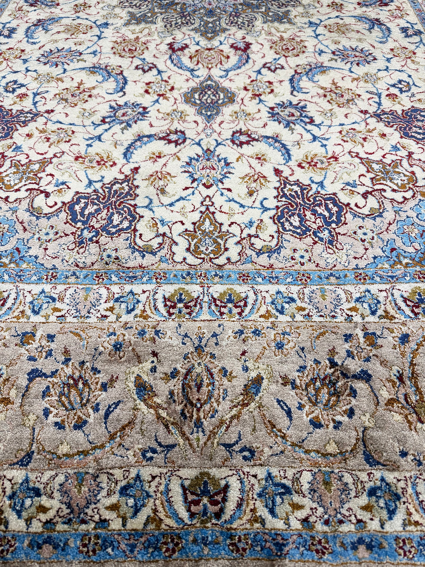Ex-Fine Vintage Persian Silk Isfahan