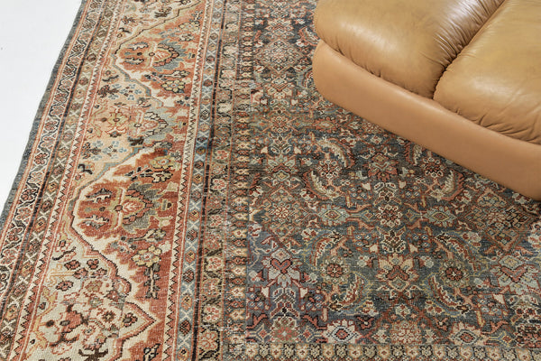 Antique Persian Mahal - detailed border and fringe [#12]