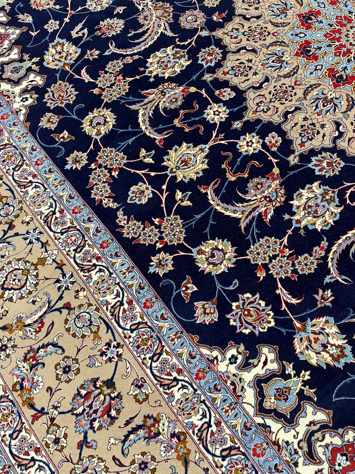 Extra Fine Persian Isfahan Silk Foundation signed Enteshari