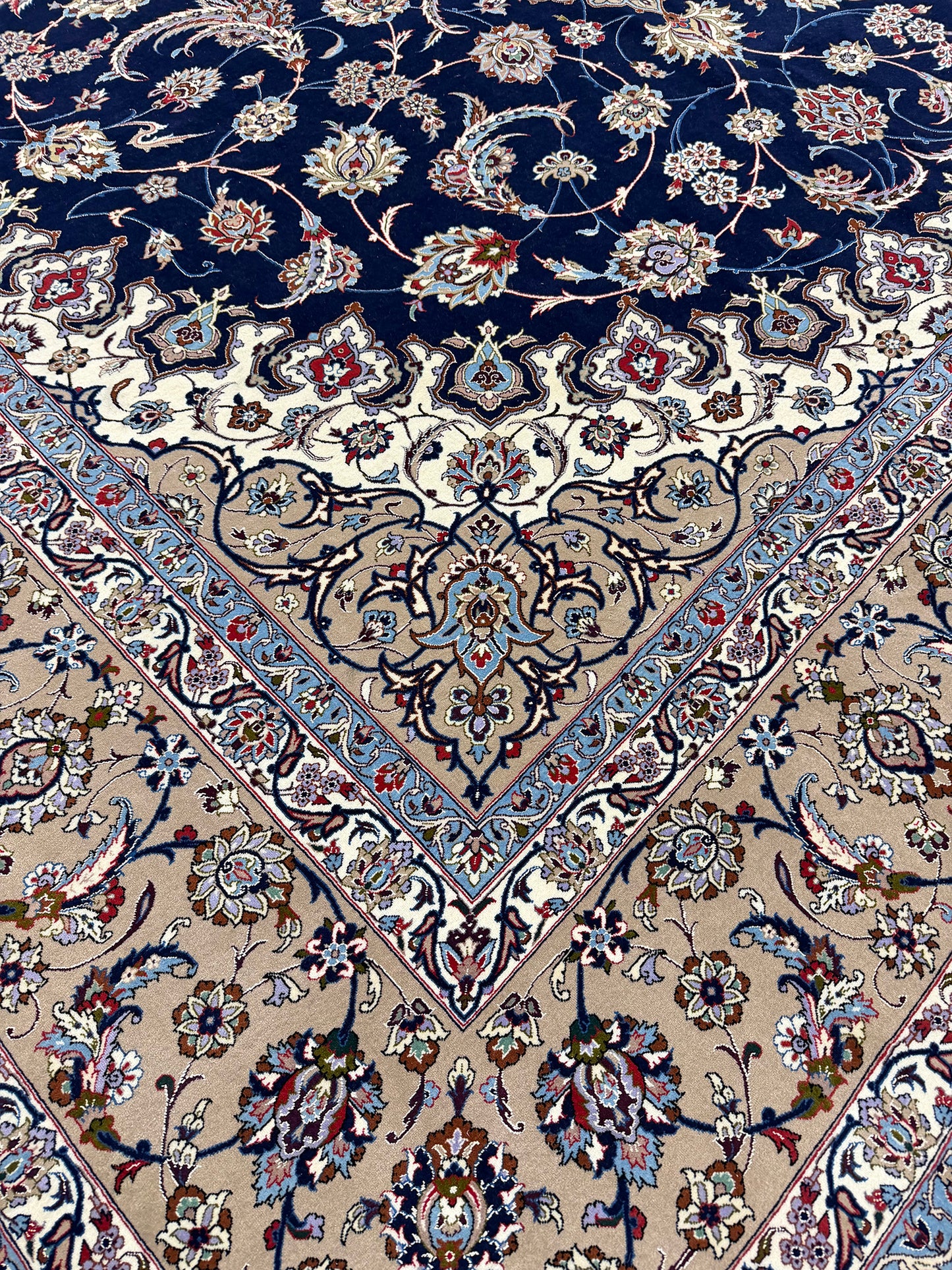 Extra Fine Persian Isfahan Silk Foundation signed Enteshari