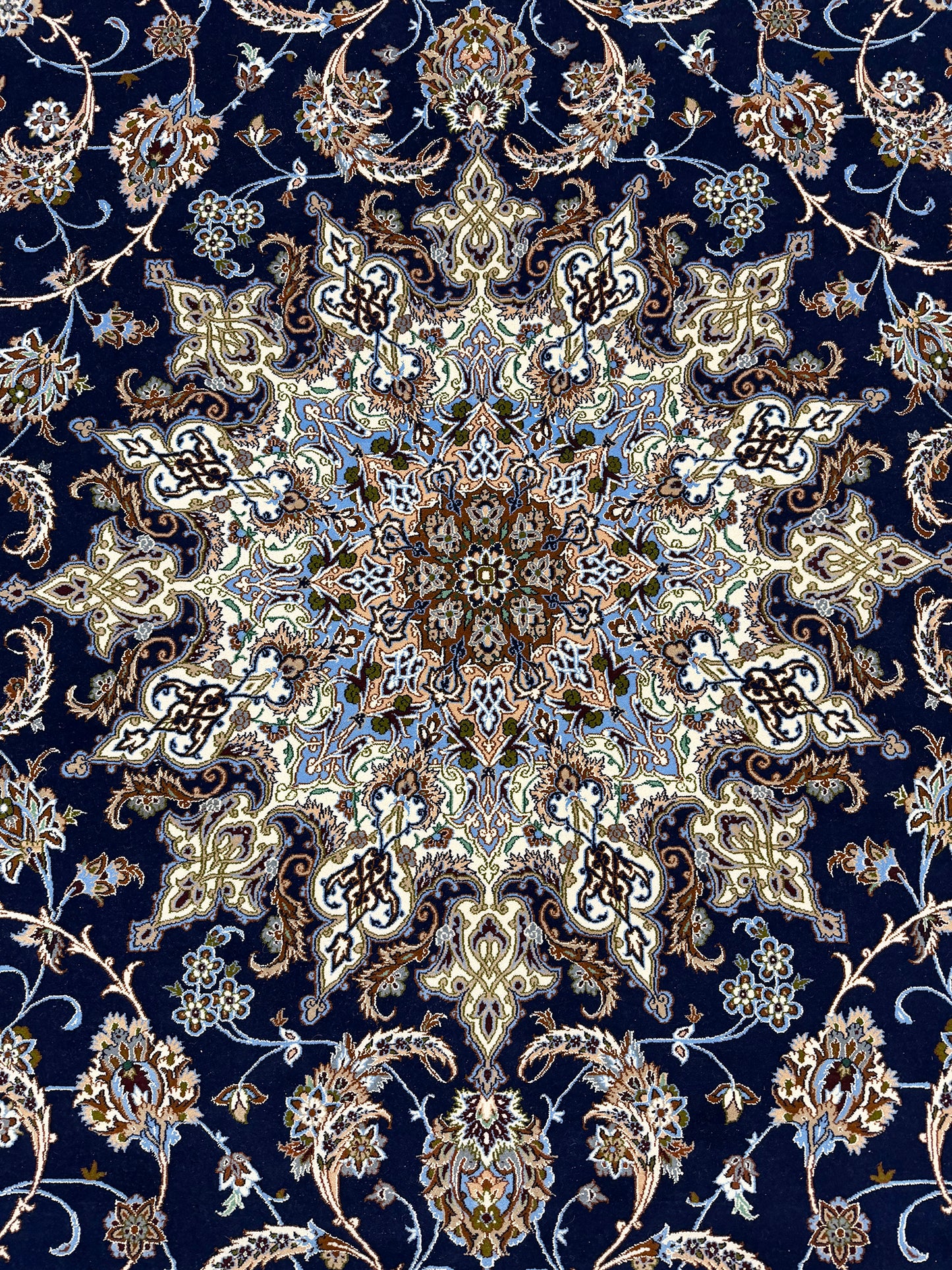 Ex-Fine Isfahan Silk Foundation