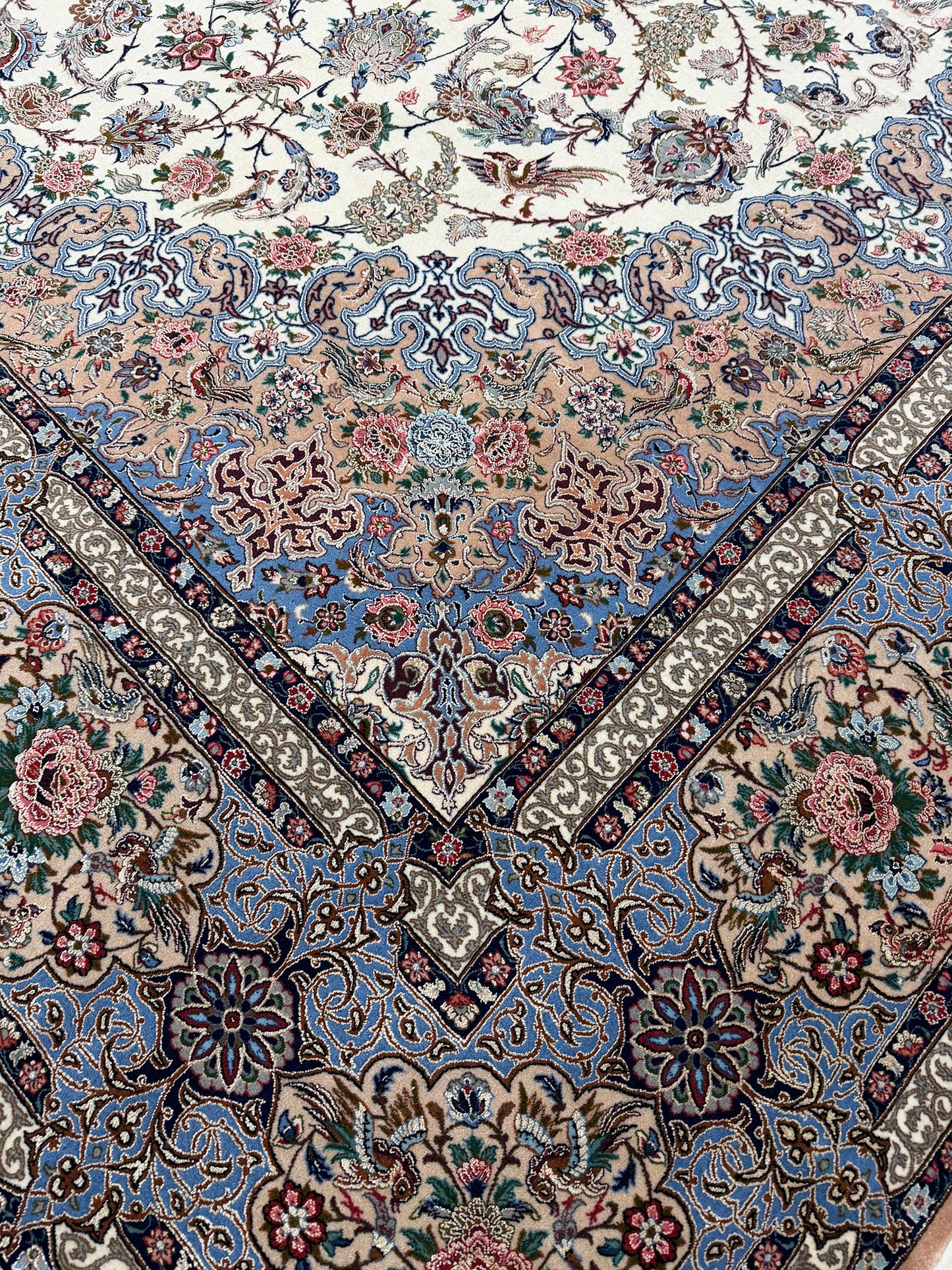 Ex-Fine Isfahan Silk Foundation signed Kamkhah
