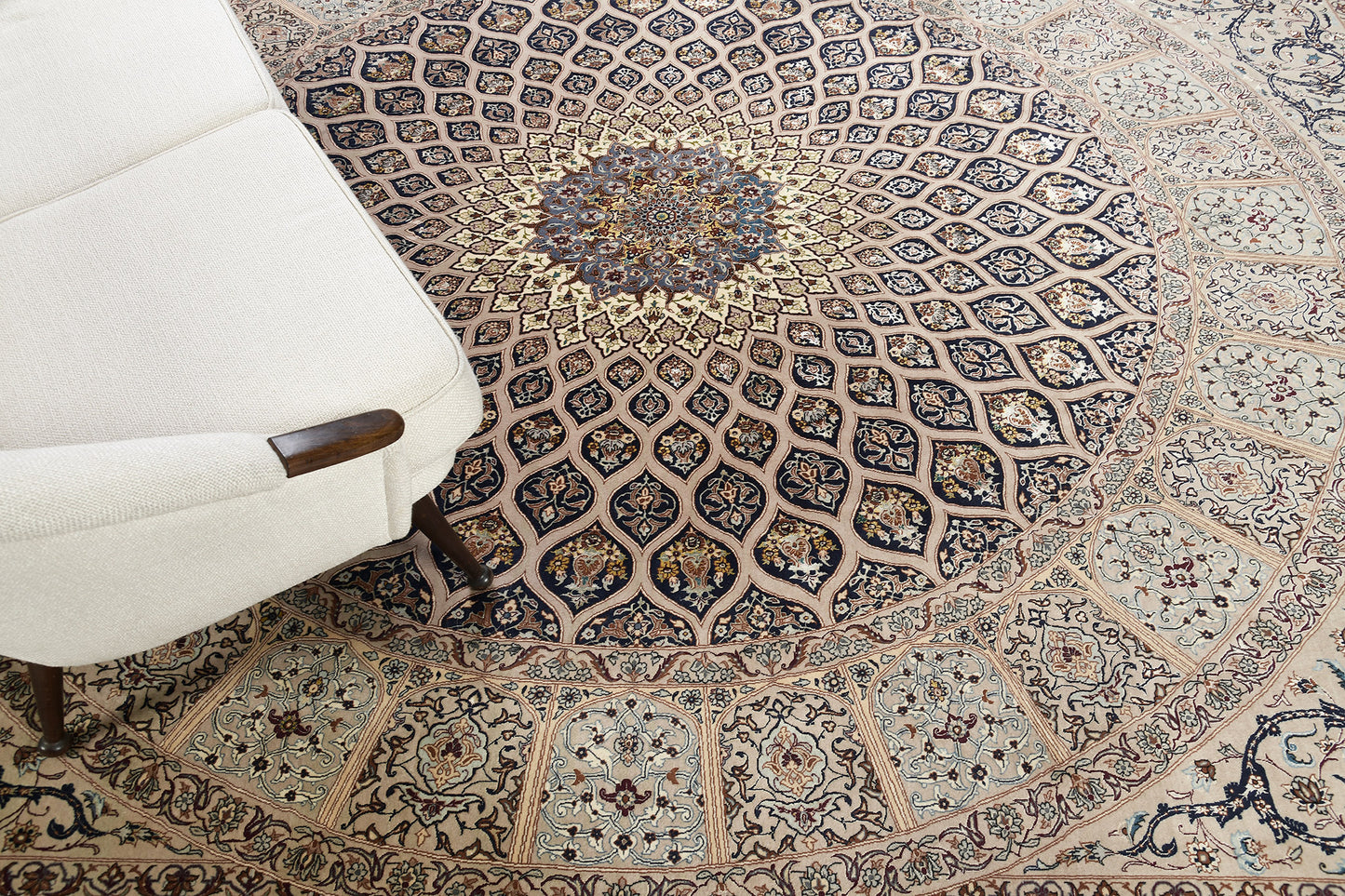 Ex-Fine Vintage Persian Isfahan Hakimi