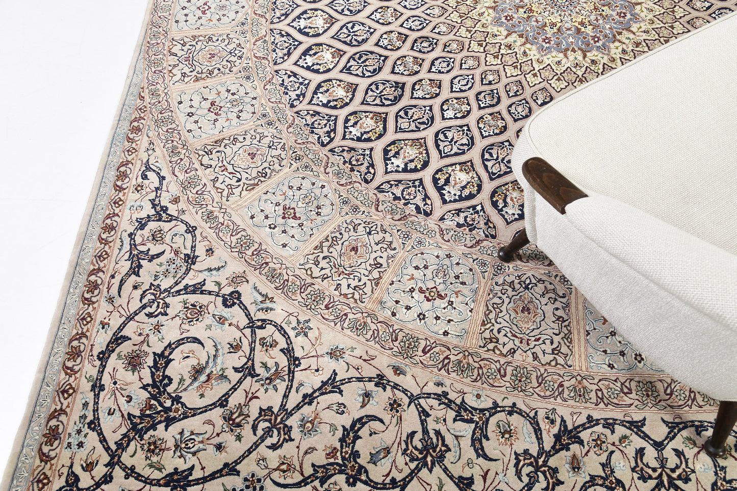 Ex-Fine Vintage Persian Isfahan Hakimi