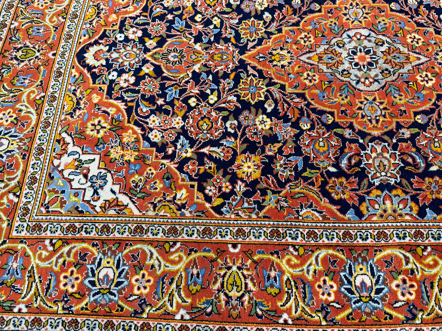 Vintage Persian Kashan - detailed border and fringe [#1]
