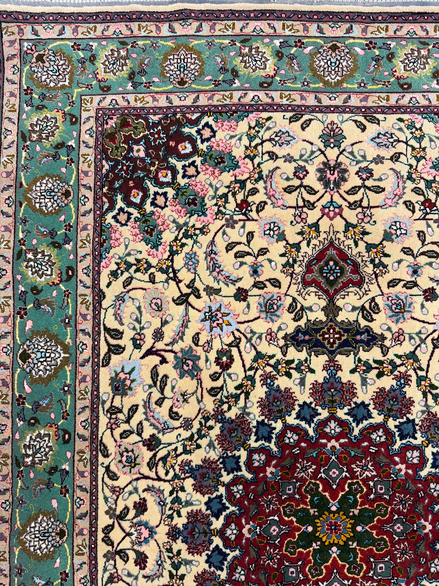 Vintage Fine Persian Tabriz - close-up of weave texture and pile [#1]