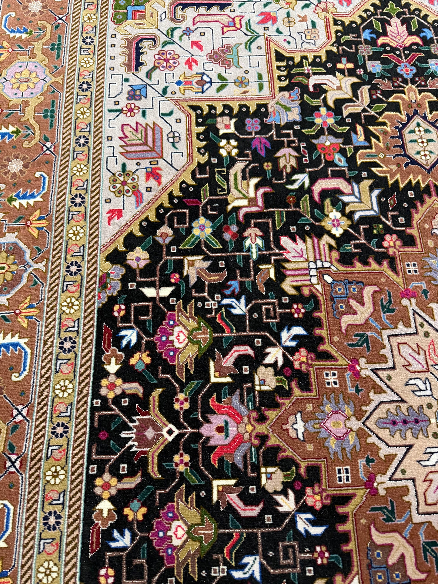Vintage Fine Persian Tabriz - detailed border and fringe [#2]