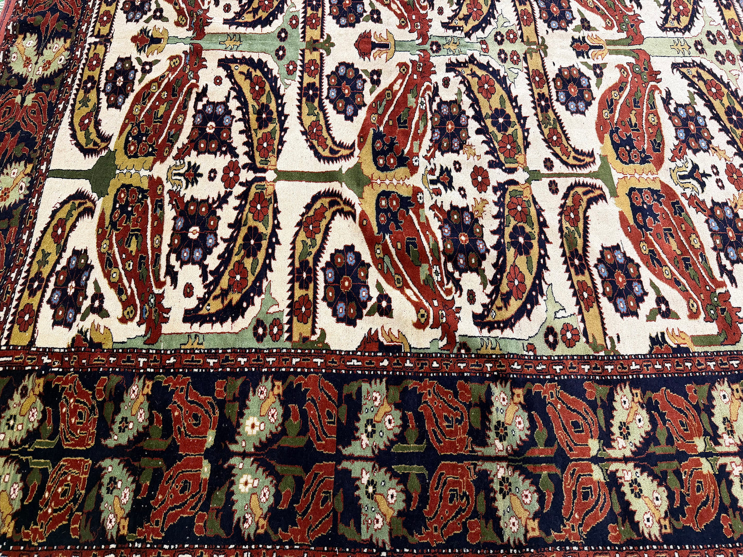 Vintage Persian Ghochan - close-up of weave texture and pile [#2]