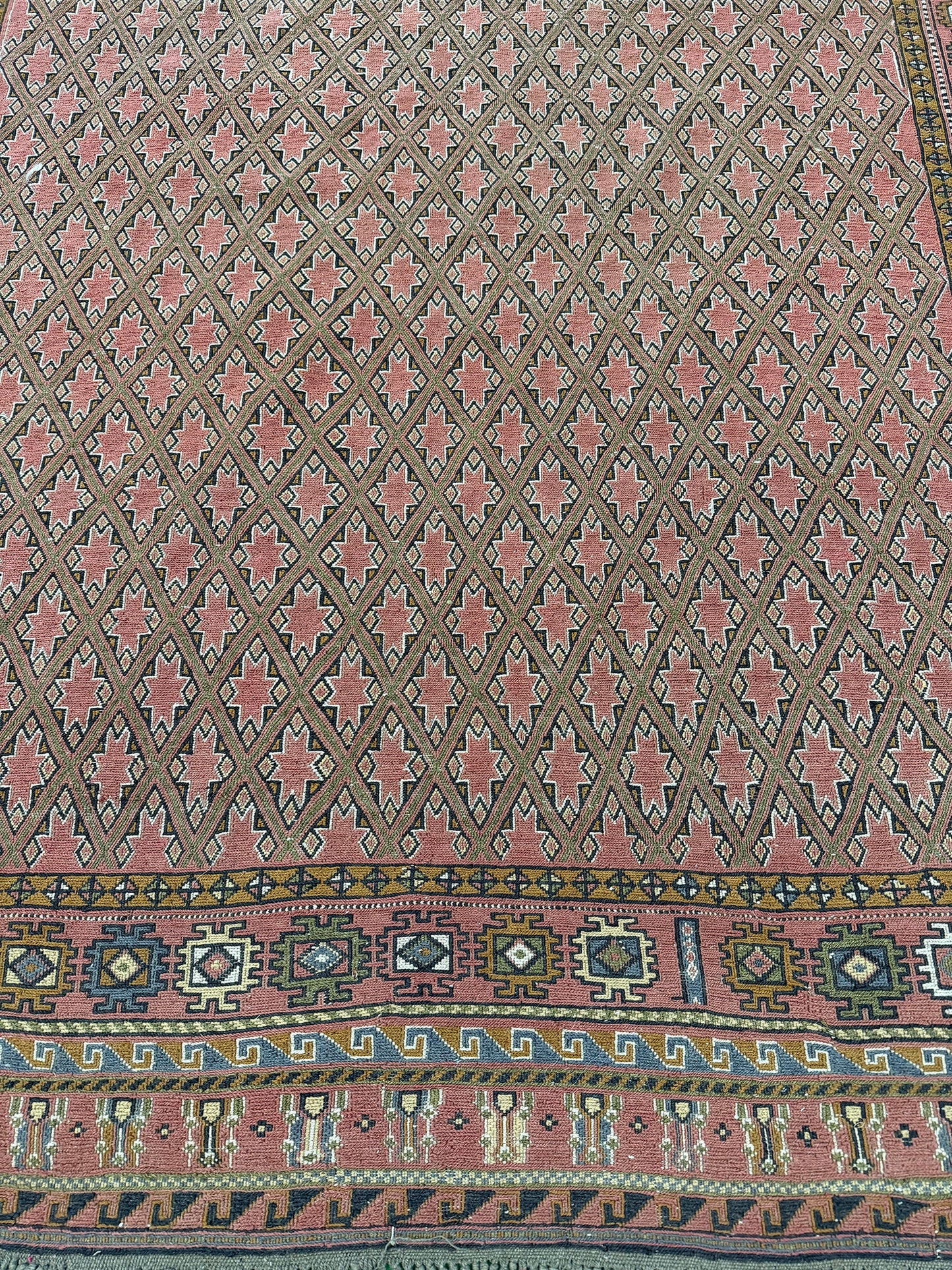 Vintage Persian Northwest Kilim - flat-weave kilim - overhead flat lay view