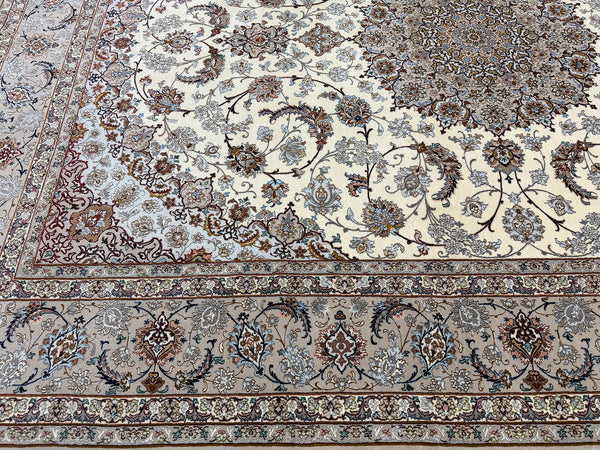 Fine Persian Isfahan Davari - close-up of weave texture and pile