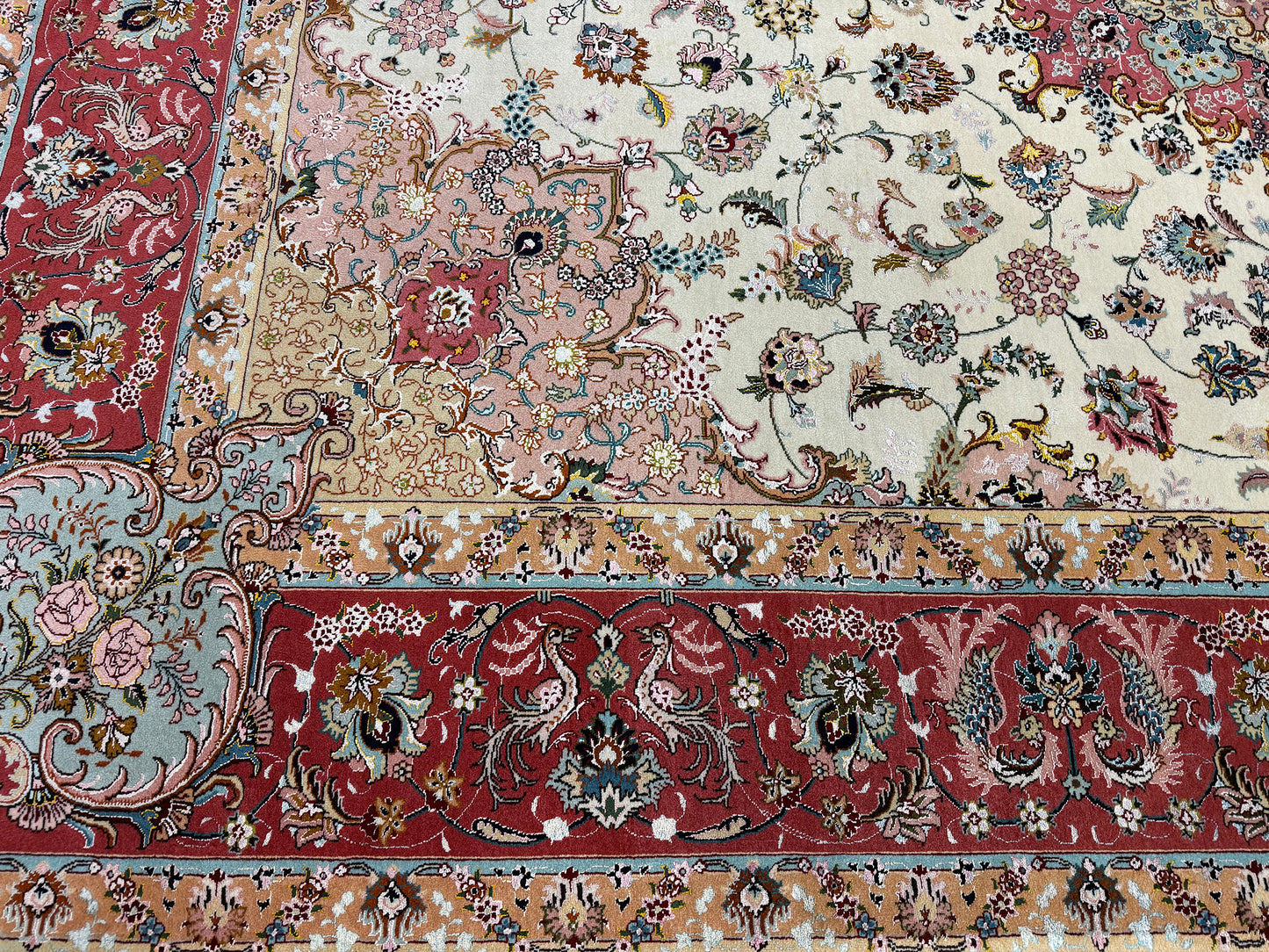 Vintage Fine Persian Tabriz - close-up of weave texture and pile [#8]