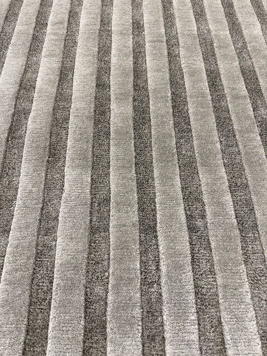 Archi by Claudia Afshar, Juniper - close-up of weave texture and pile