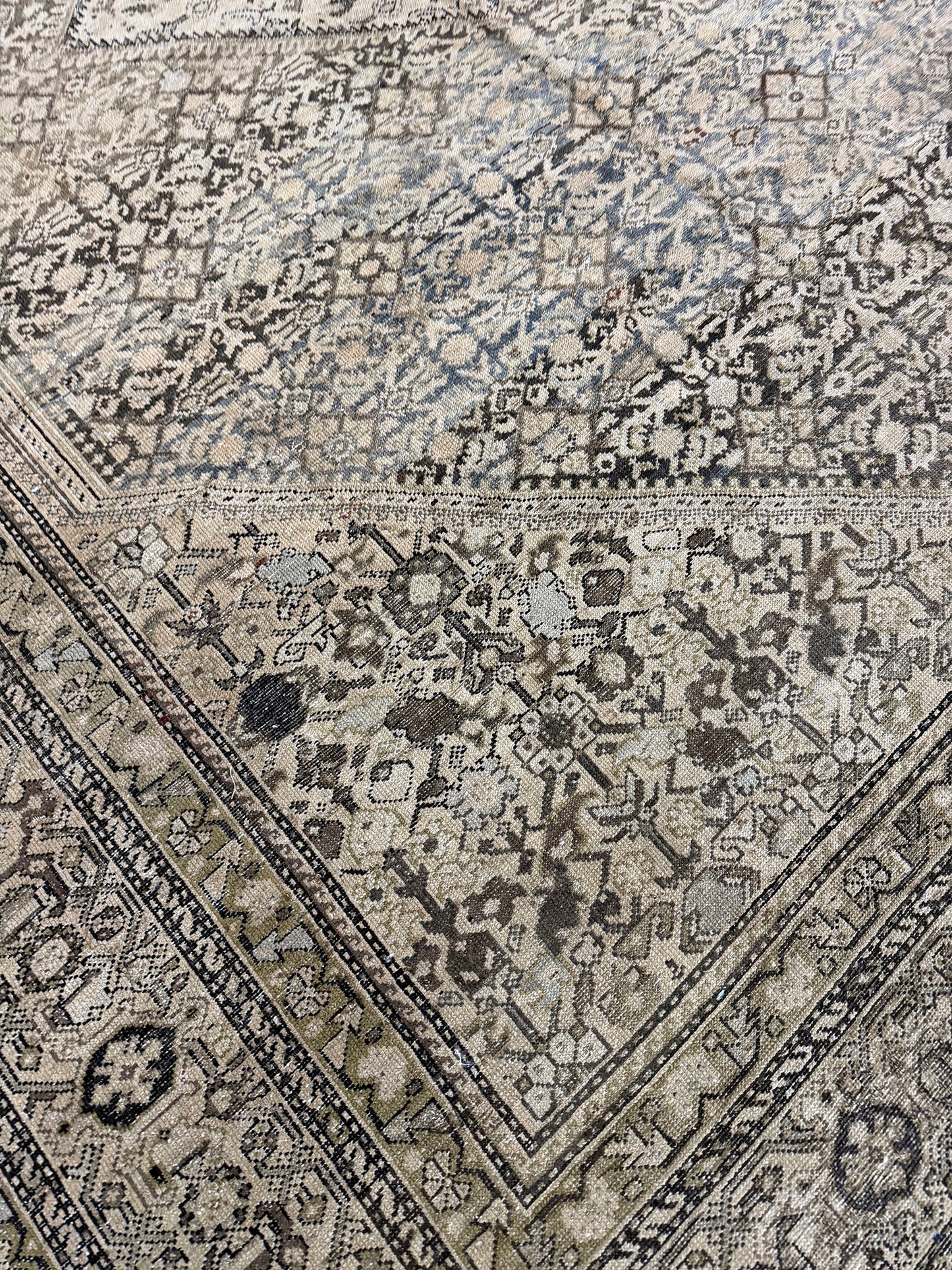 Antique Persian Malayer - close-up of weave texture and pile [#21]