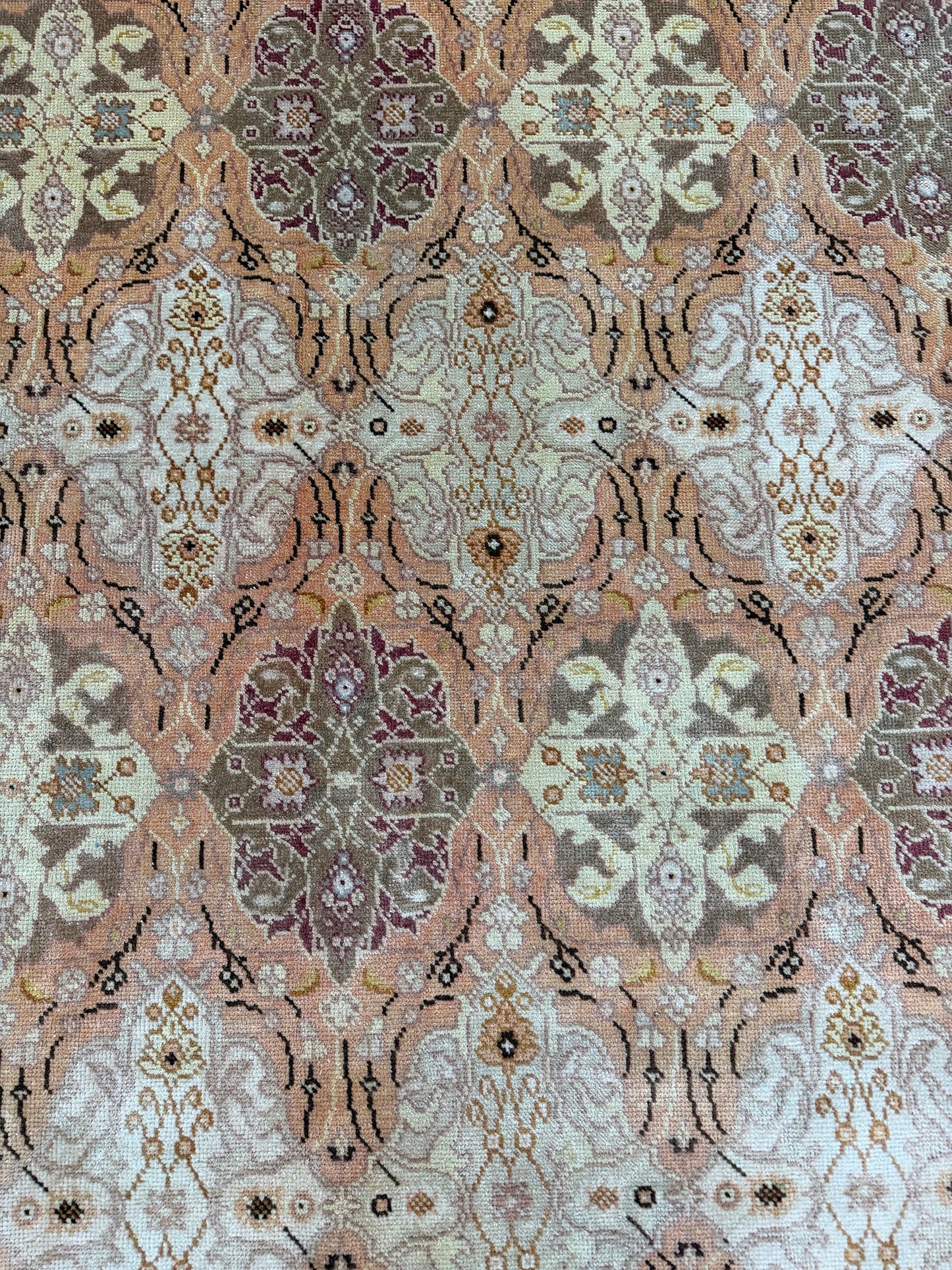 Antique Turkish Oushak - hand-knotted in Turkey - close-up of weave texture and pile [#23]