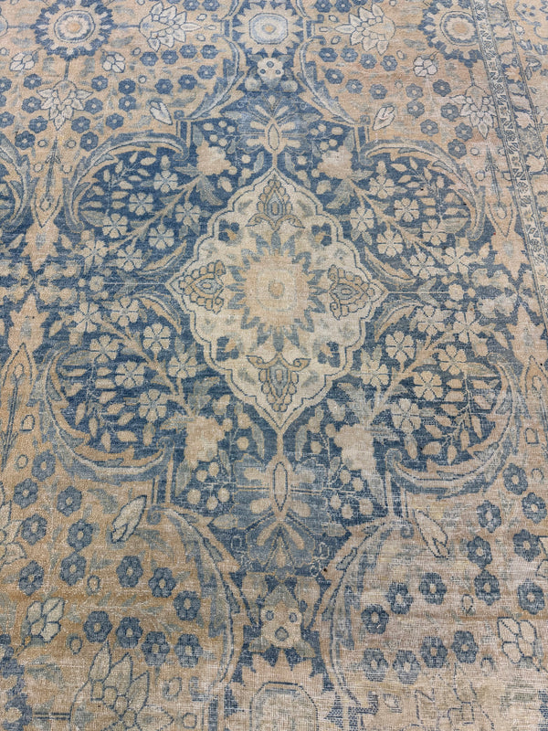 Antique Persian Tabriz - detailed border and fringe [#35]