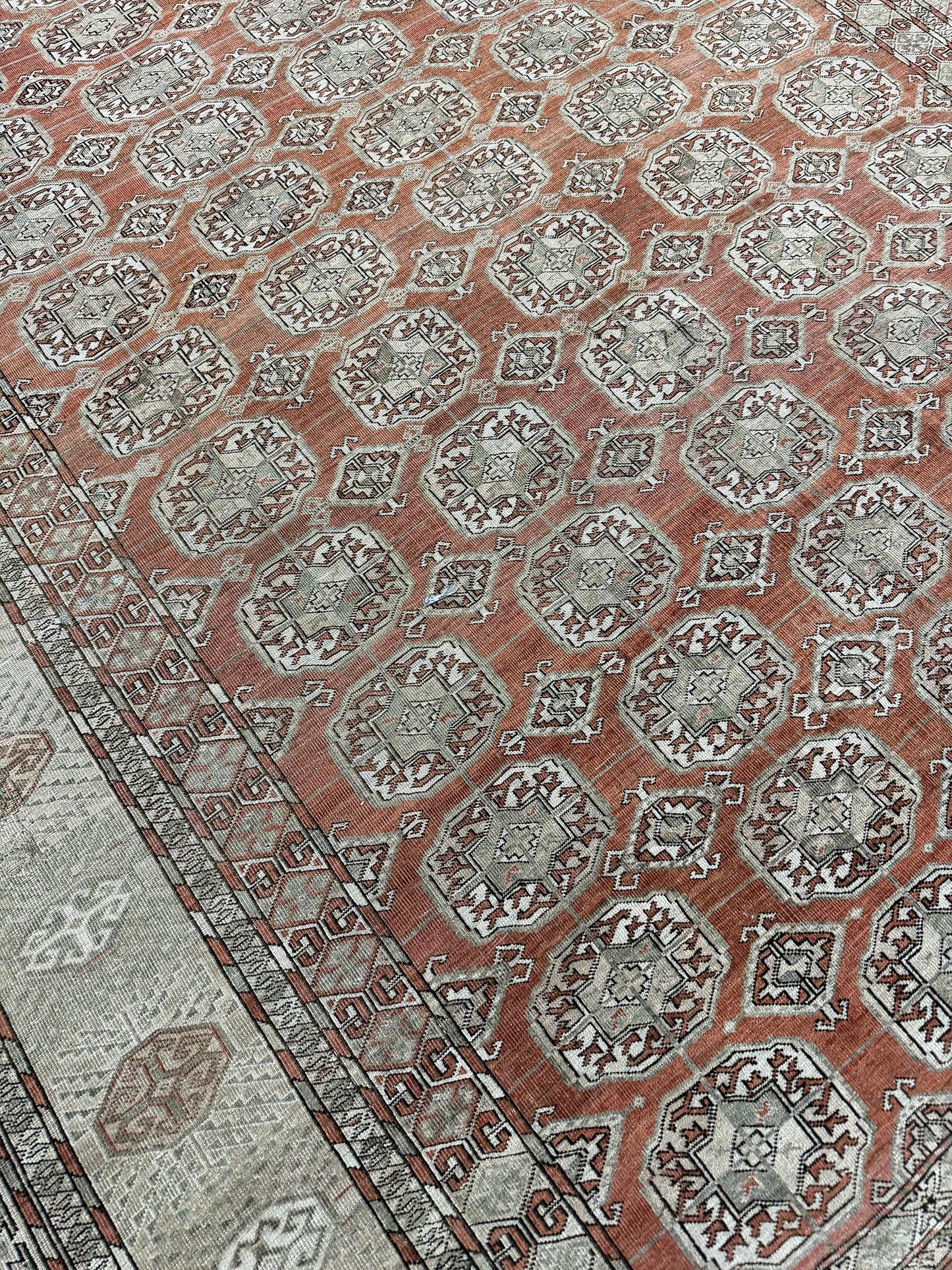 Antique Persian Turkoman - close-up of weave texture and pile [#2]