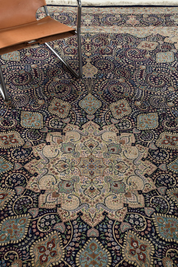 Vintage Fine Persian Tabriz - detailed border and fringe [#9]