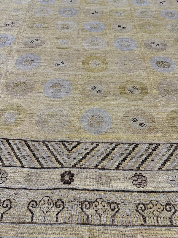 Vintage Khotan Rug - East Turkestan Khotan - detailed border and fringe