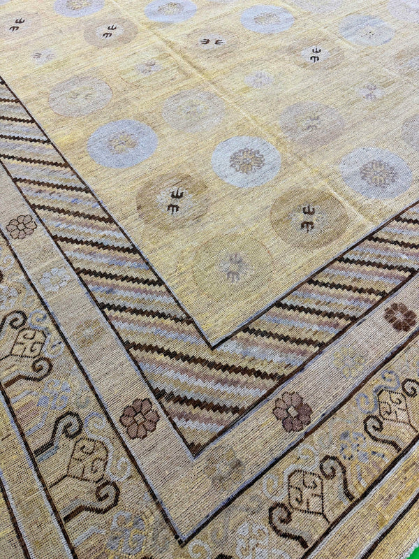 Vintage Khotan Rug - East Turkestan Khotan - overhead flat lay view