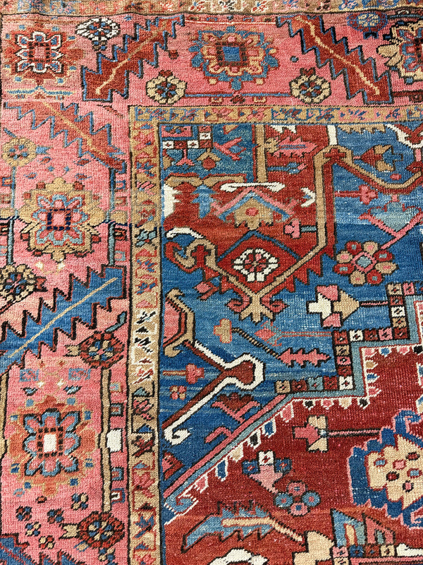 Antique Persian Serapi - close-up of weave texture and pile