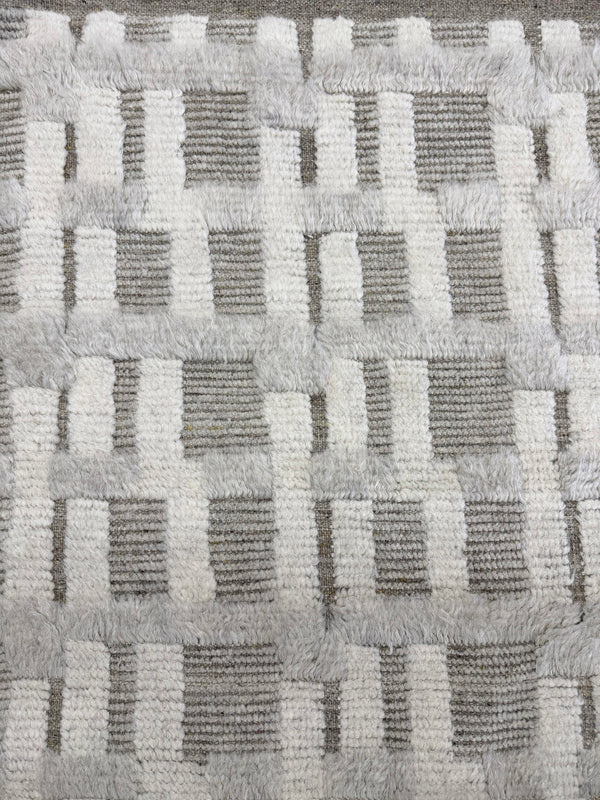 Bittern, Sandpiper Collection, Ivory Taupe - close-up of weave texture and pile [#9]