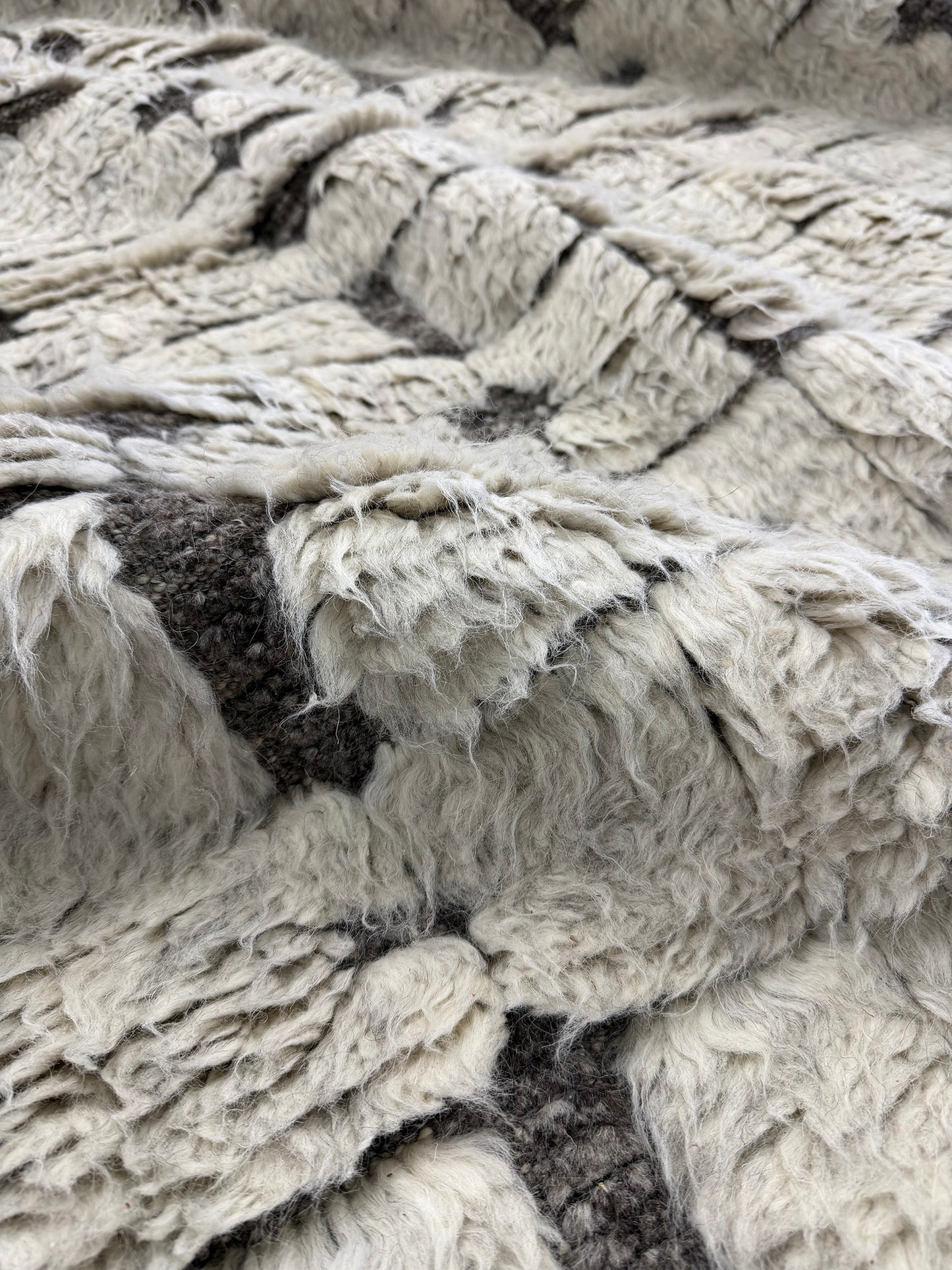 Ibis, Sandpiper Collection, Silver - detailed border and fringe [#9]