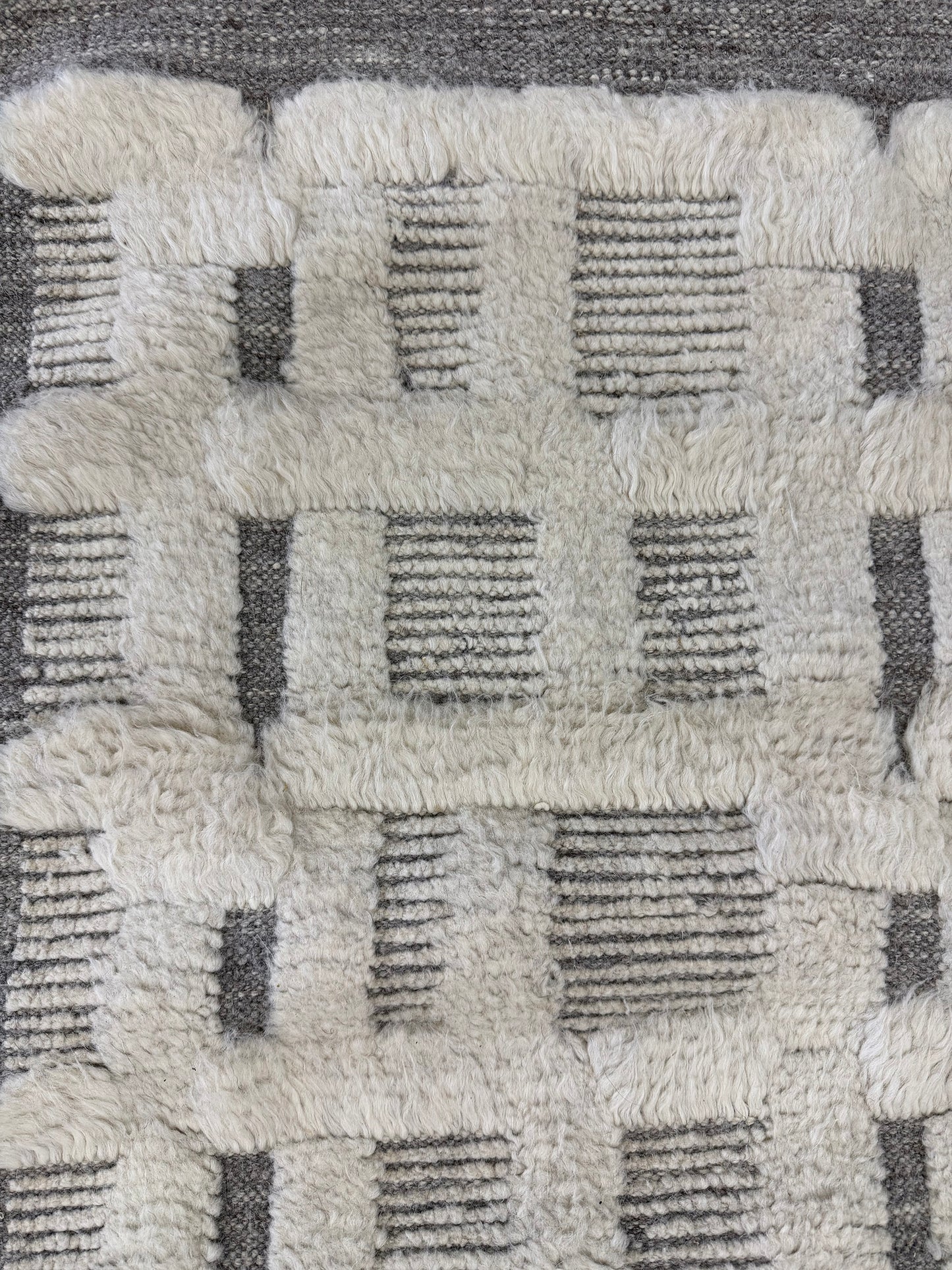 Bittern, Sandpiper Collection, Ivory Silver - close-up of weave texture and pile [#1]