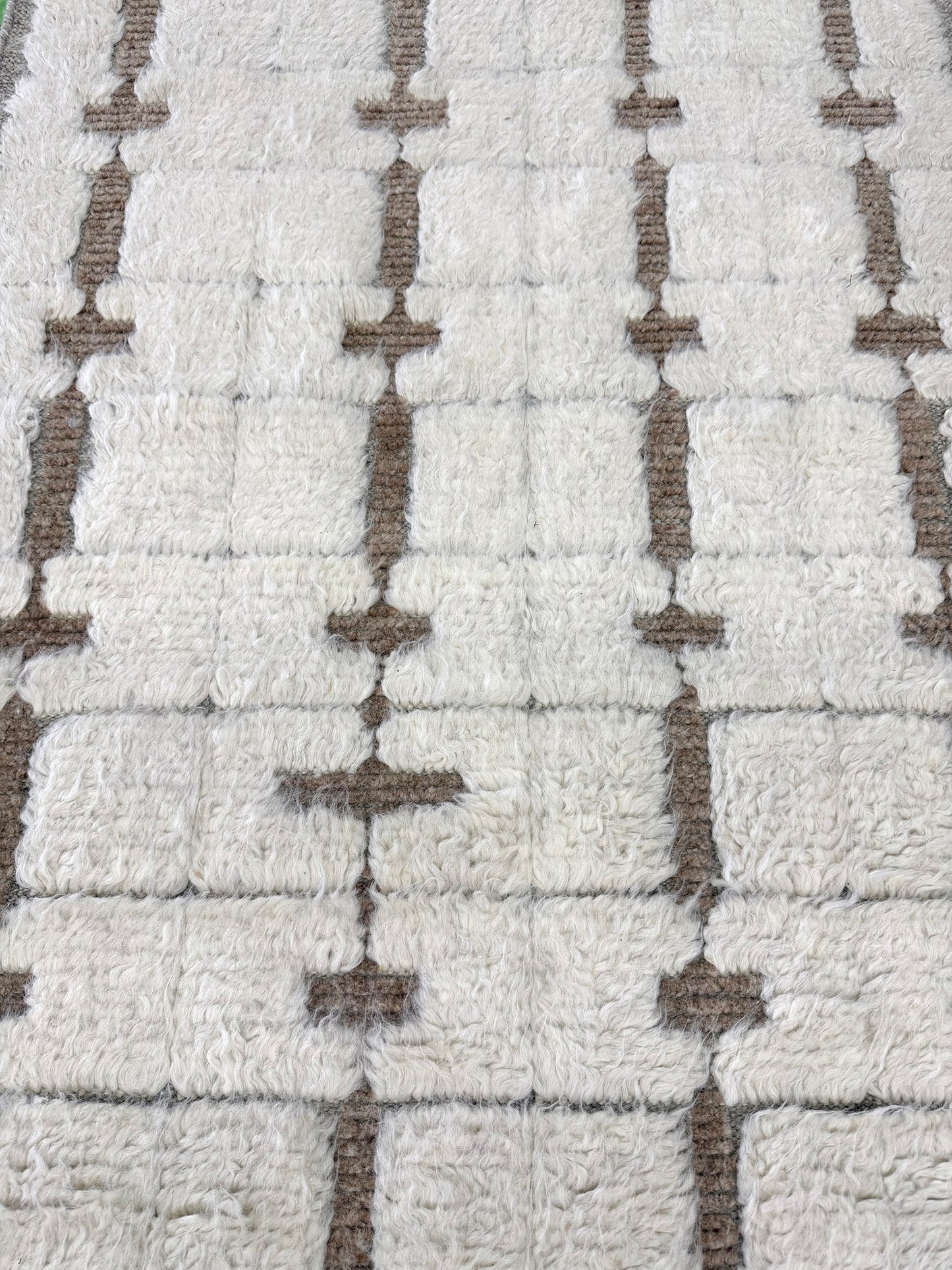 Ibis, Sandpiper Collection, Ivory Clay - close-up of weave texture and pile [#6]