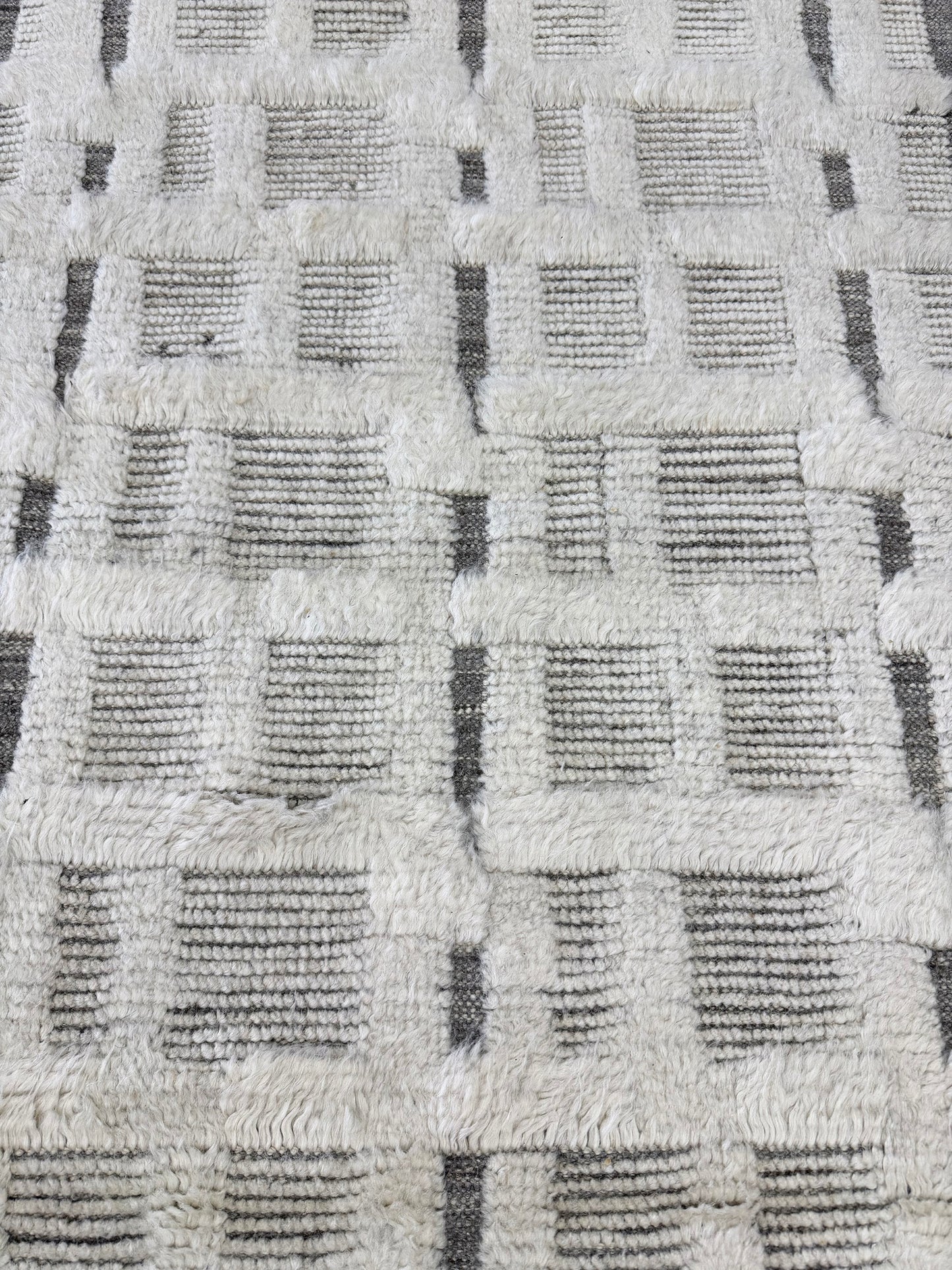 Bittern, Sandpiper Collection, Ivory Silver - close-up of weave texture and pile [#4]