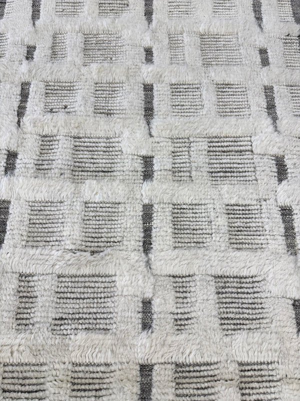 Bittern, Sandpiper Collection, Ivory Silver - close-up of weave texture and pile [#4]